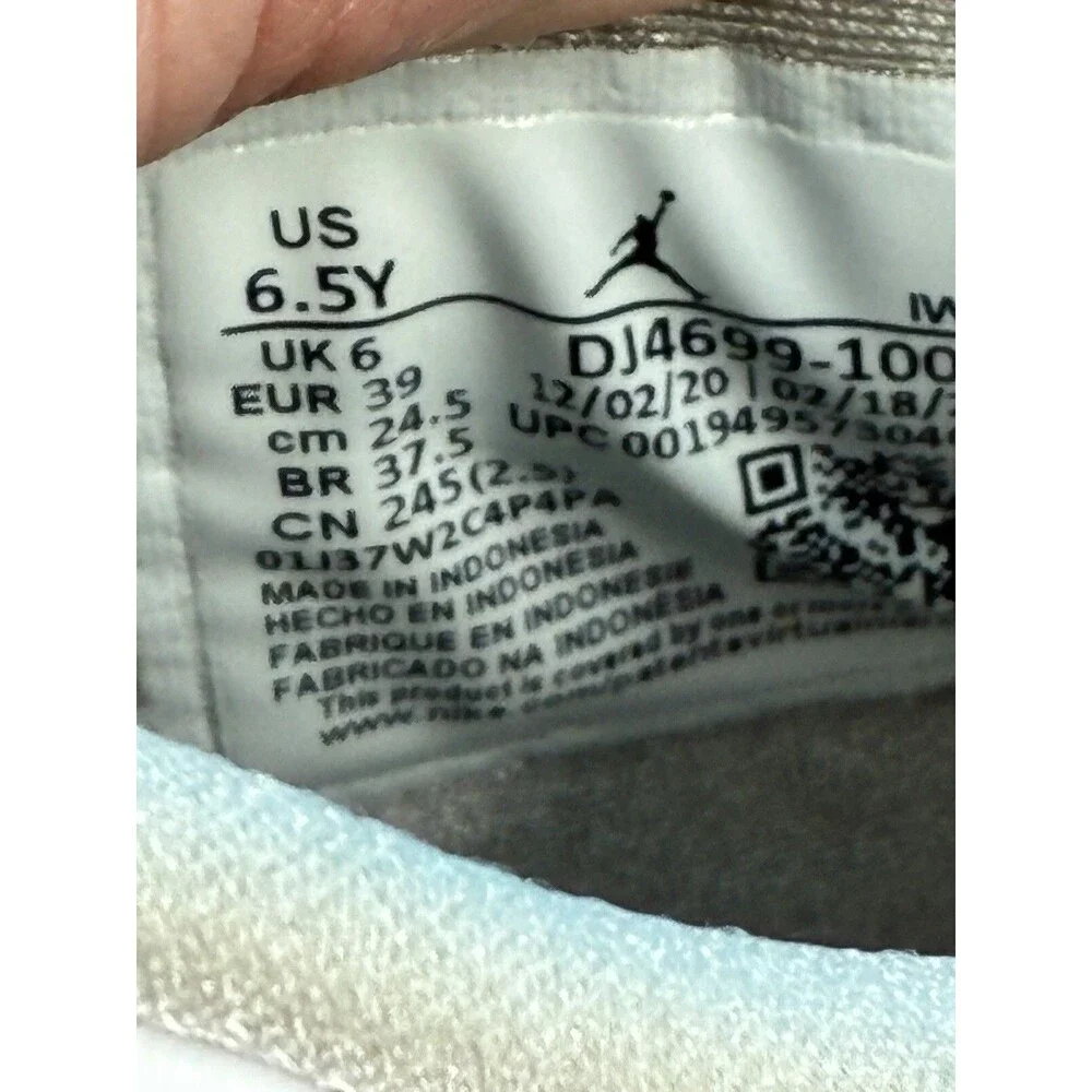 2021 Air Jordan 4 Retro White Oreo Size 6.5Y (womens 8) DJ4699 100 Clean